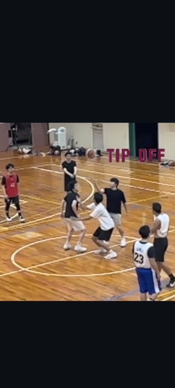 ジャンプボール！