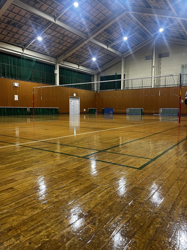 一緒にバレーボールしよう！！