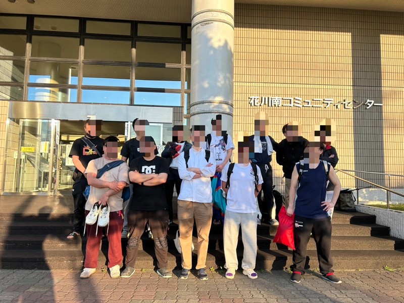 大会終わってみんなで一服中