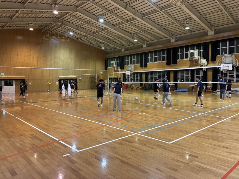 SIX PINES(ｼｯｸｽﾊﾟｲﾝｽﾞ)