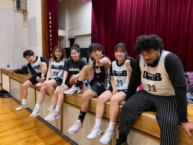 男子8割 女子2割