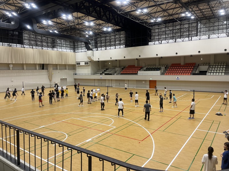 バレーは上を向いてやるスポーツ