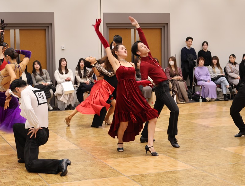 サークルダンス大会の様子