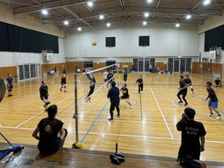 10〜50代（各年代）がいます