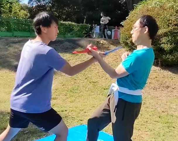 通背拳　揉み手